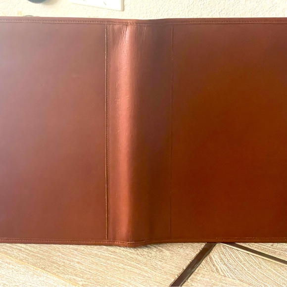 Coach Tan Leather portfolio. Legal size. - Picture 6 of 6